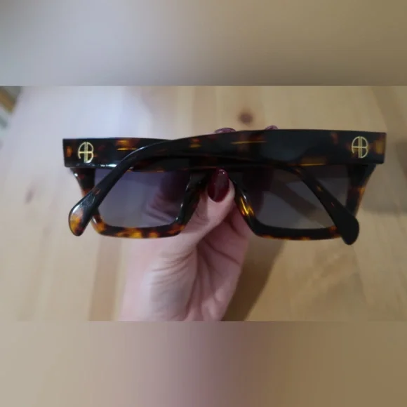 Anine Bing Indio Sunglasses - Dark Tortoise 🤎 - Picture 8 of 14